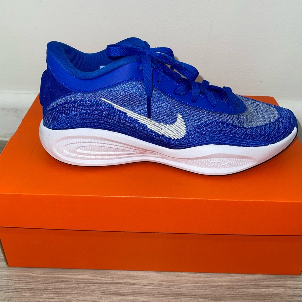 MEN'S NIKE G.T. HUSTLE ACADEMY BASKETBALL SHOES